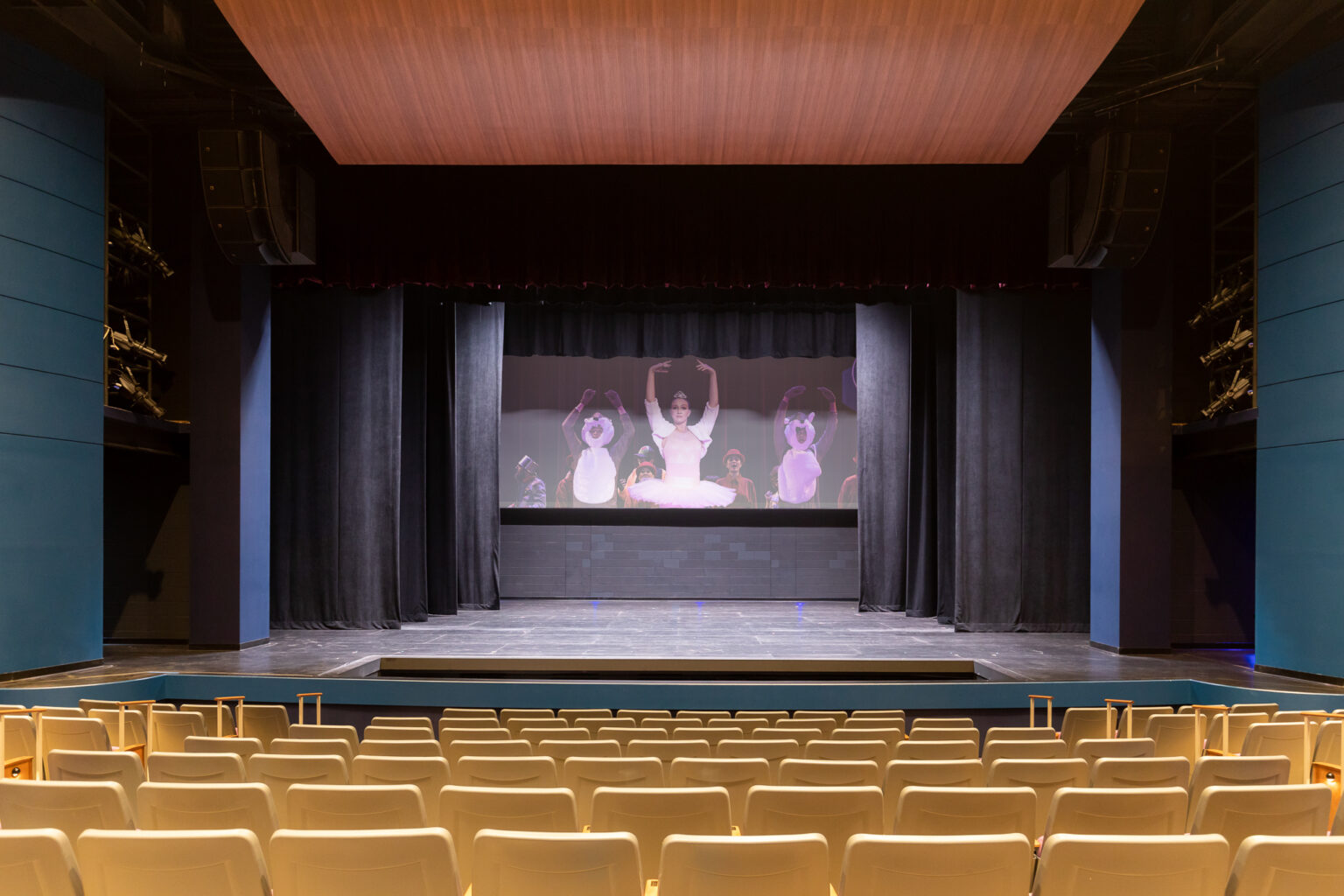 Diamond Head Theatre – Ford AV