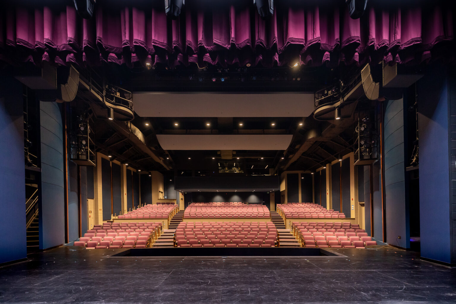 Diamond Head Theatre – Ford AV
