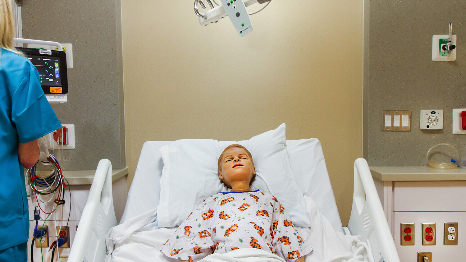 sim center hospital technology