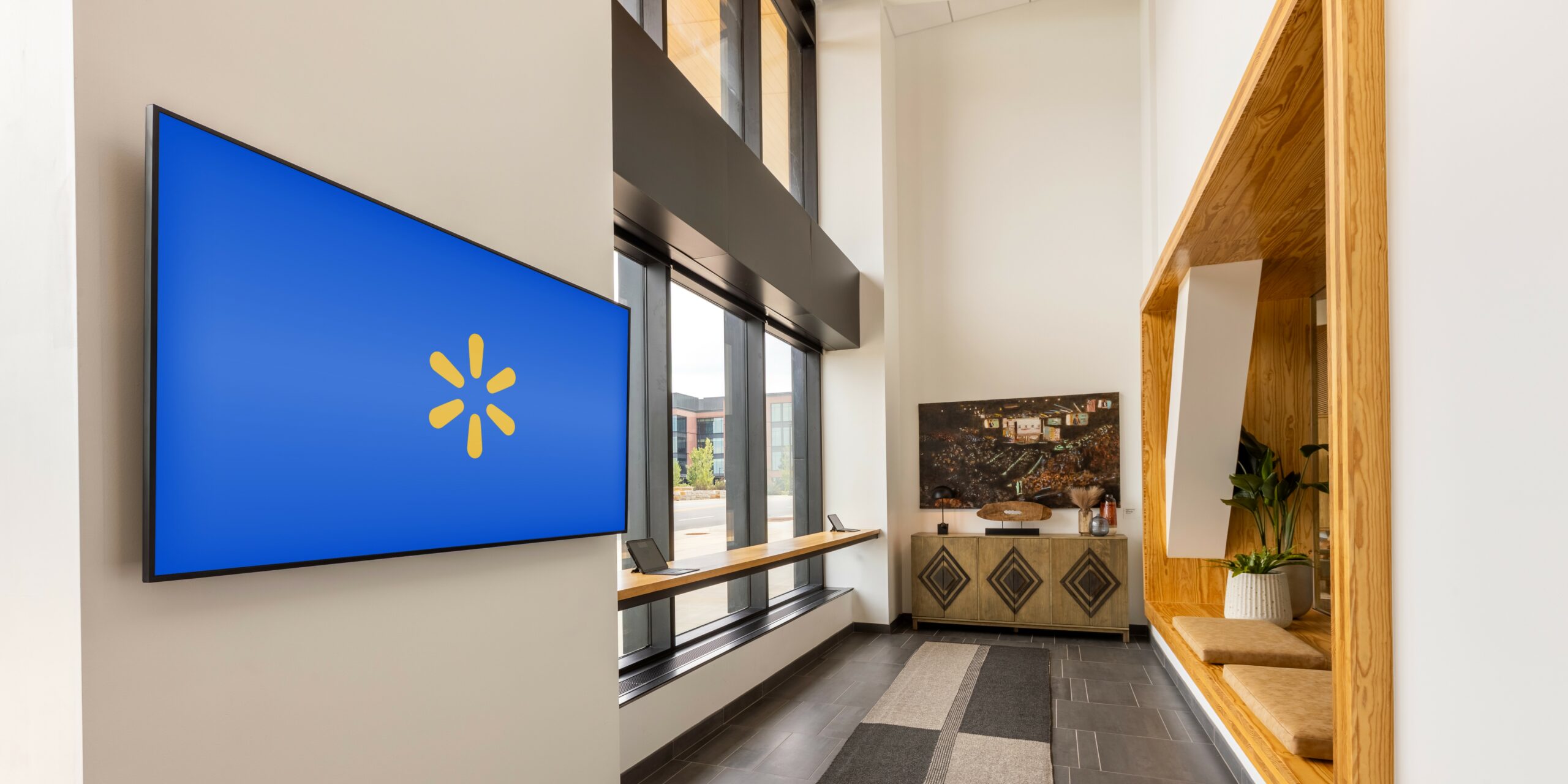 digital signage hero image