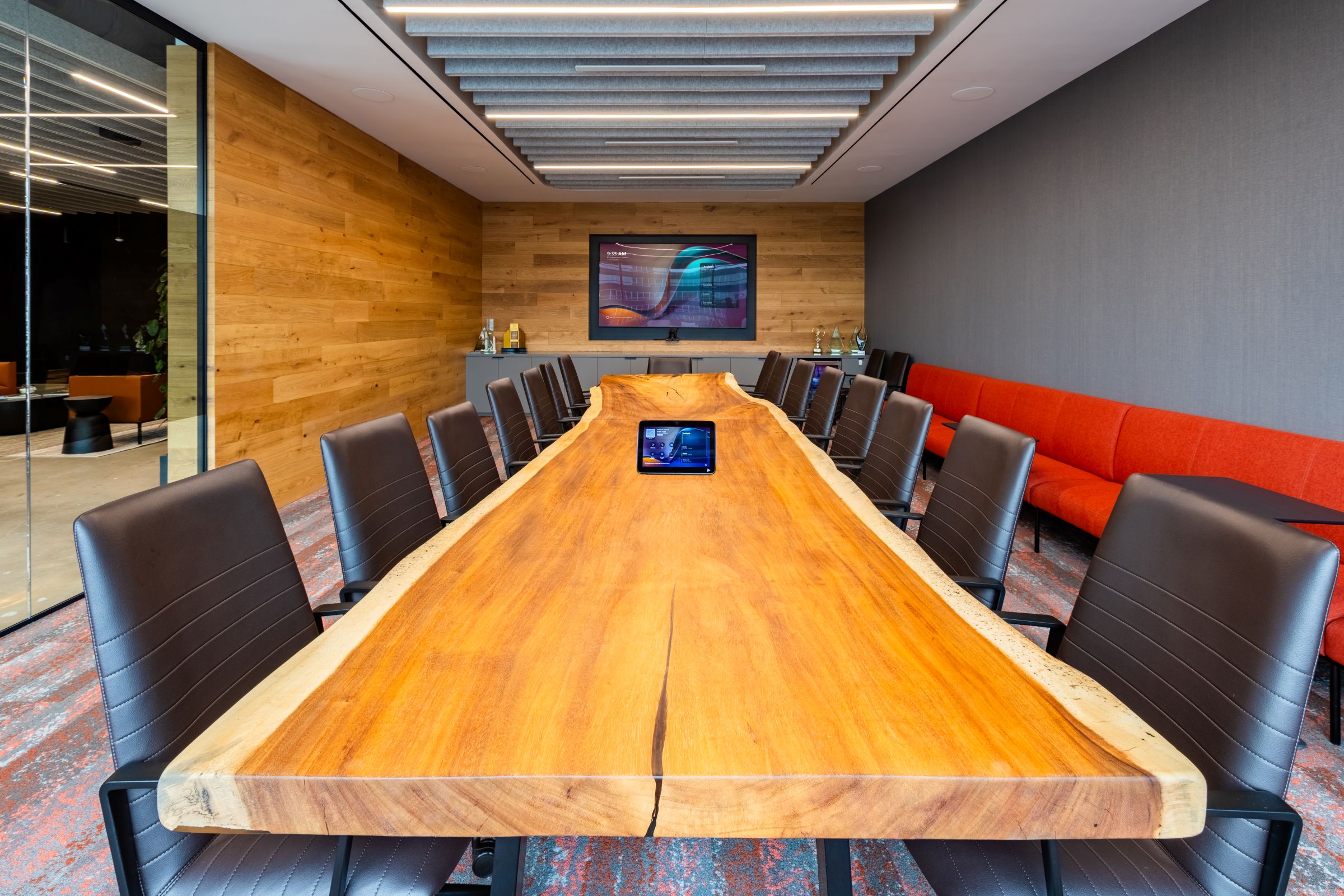 Enterprise smart building technology with centralized AV management